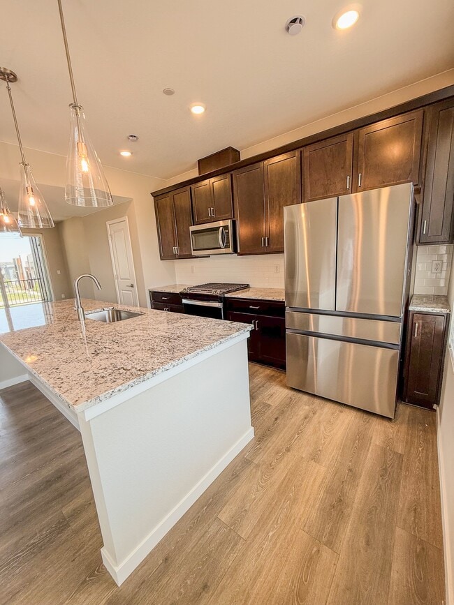 Kitchen - 1736 Peak Loop