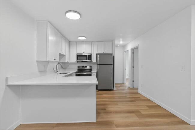 Interior Photo - Alder Ridge