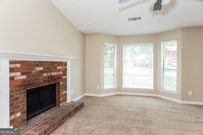 Building Photo - 2028 Marbut Forest Dr