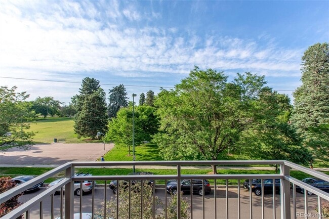 Photo - Faces Jefferson Park! Townhome