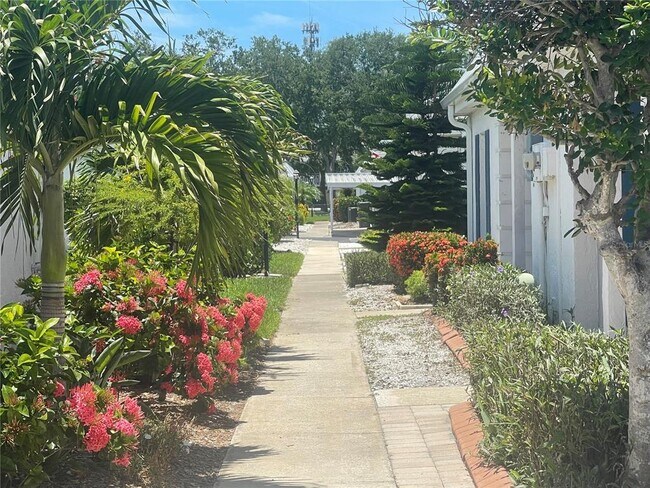 Foto del edificio - 9819 Hernando Ct