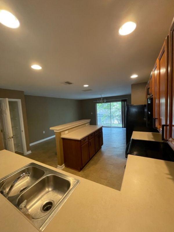 Foto del edificio - 10934 Johanna Ave