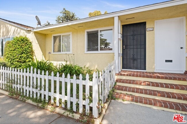 Building Photo - 9620 Braddock Dr