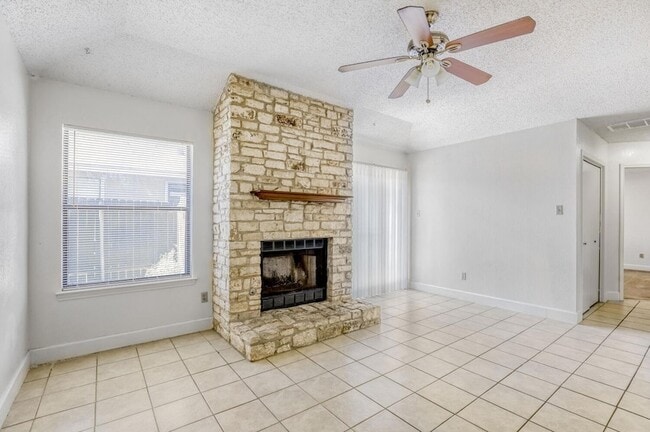 Building Photo - 7806 Chimayo Cove