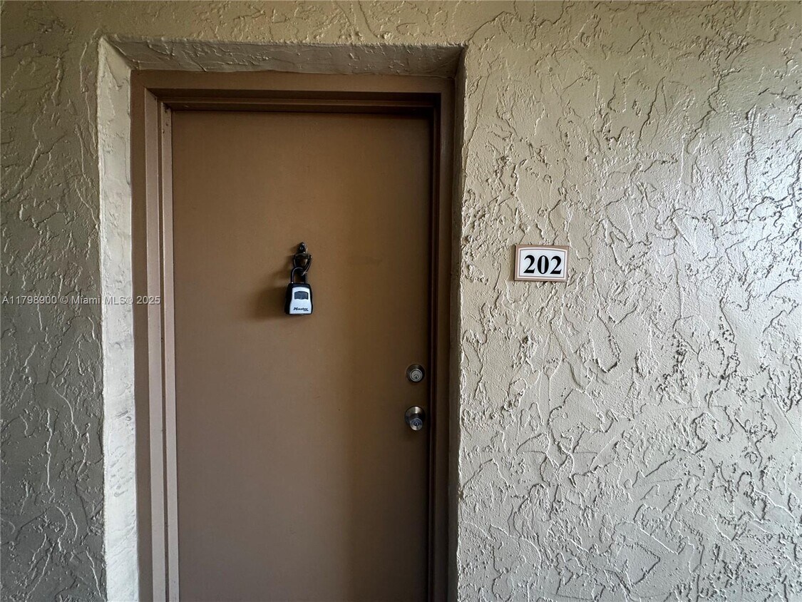 Primary Photo - 4900 NW 79th Ave