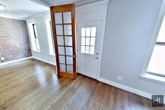 Building Photo - East 18th Street