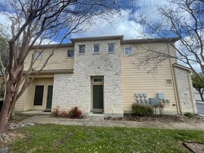 Building Photo - 7501 Shadowridge Run