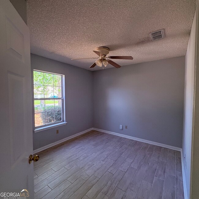 Building Photo - 175 Talbot Ct