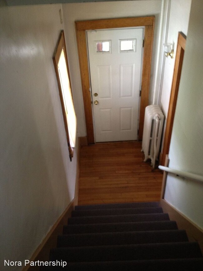 Building Photo - 3 br, 2 bath House - 1126 - 8th Street SE