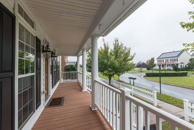 Foto del edificio - 2705 Mae Wade Ave