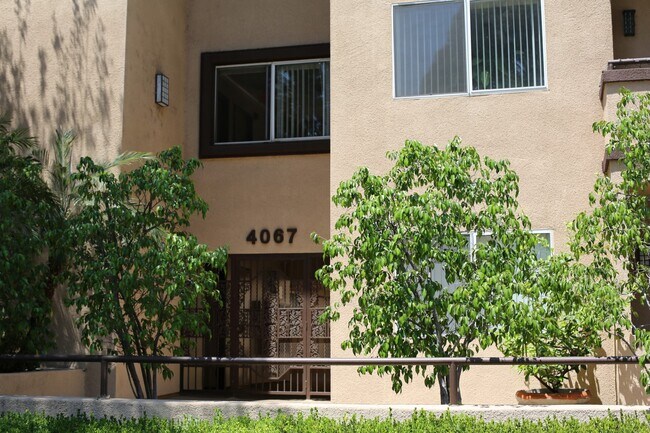 Building Photo - 4067 Tujunga Ave