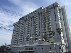 Building Photo - 13499 Biscayne Blvd