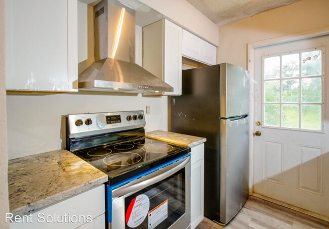 Foto del edificio - 2 br, 2 bath House - 1108 Country Club Lane