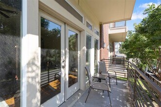 Building Photo - 5711 Ross Ave