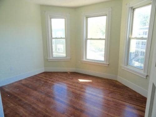 Building Photo - 4 bedroom in Somerville MA