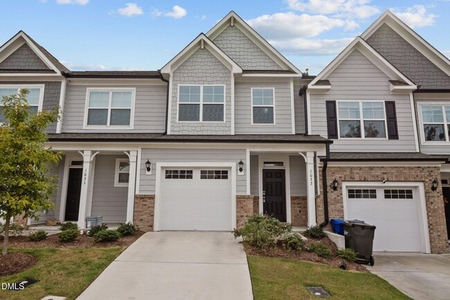 Photo - 1033 Heartstone Wy Townhome