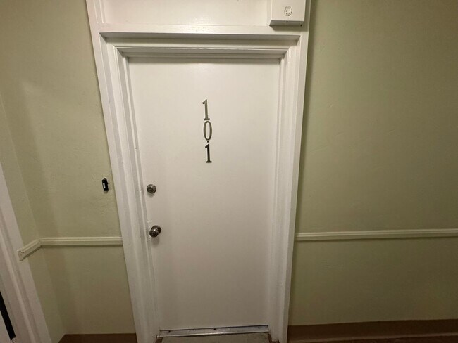 Foto del edificio - Modern Comfort Meets Prime Location | Stunning 1BR in North Park