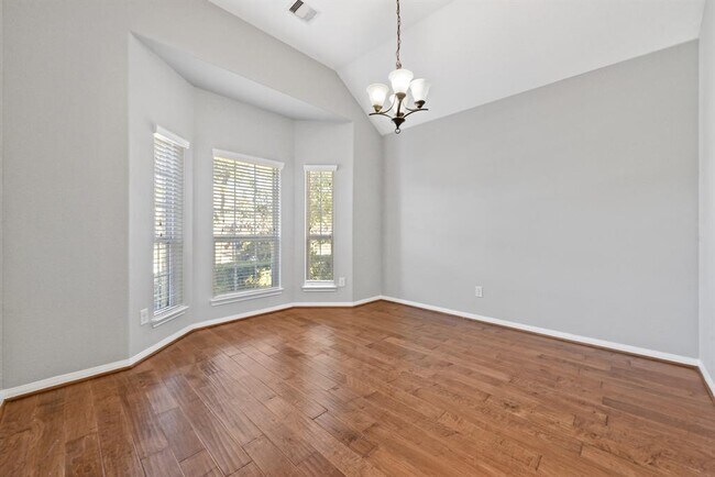 Foto del edificio - 10043 Elkwood Glen Ln