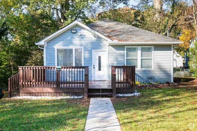 Building Photo - Room in House on Browns Mill Rd SE