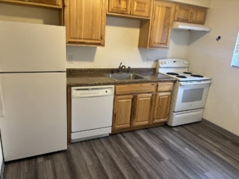Primary Photo - 110 Harbet Ave NW