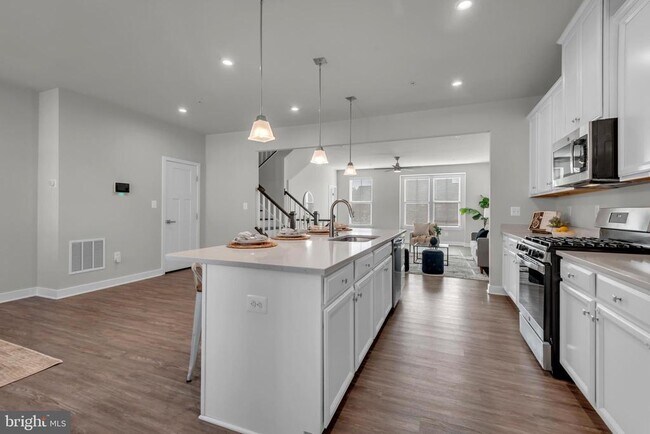 Foto del edificio - 14910 Townshend Ter Ave