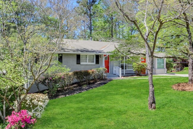 Building Photo - 4378 Chelou Dr