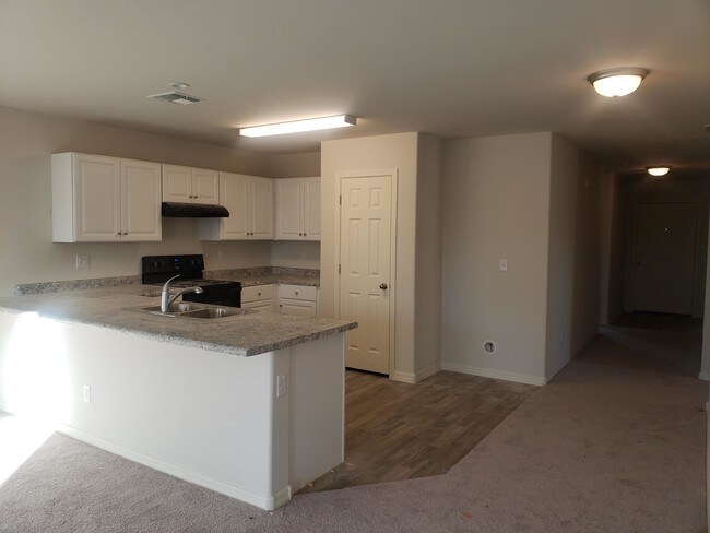 Building Photo - 1616 E Silver Reef Dr