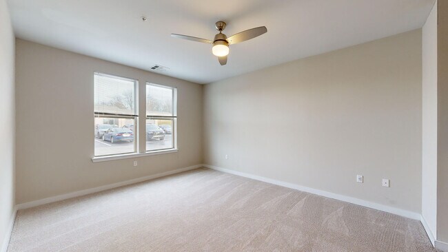 Interior Photo - Park Square