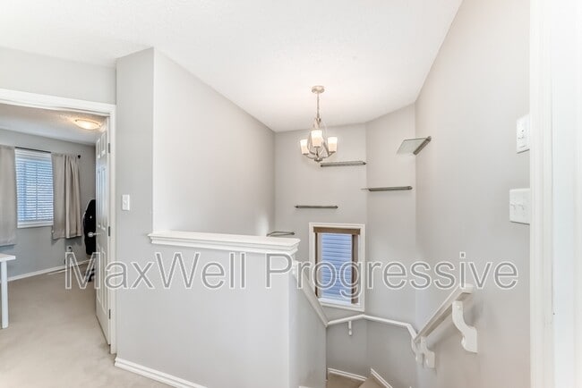 Building Photo - 9135-9213 213 St NW