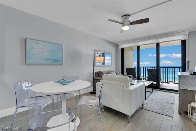 Foto del edificio - 890 S Collier Blvd