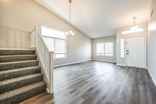 Foto del edificio - 2531 W White Feather Ln