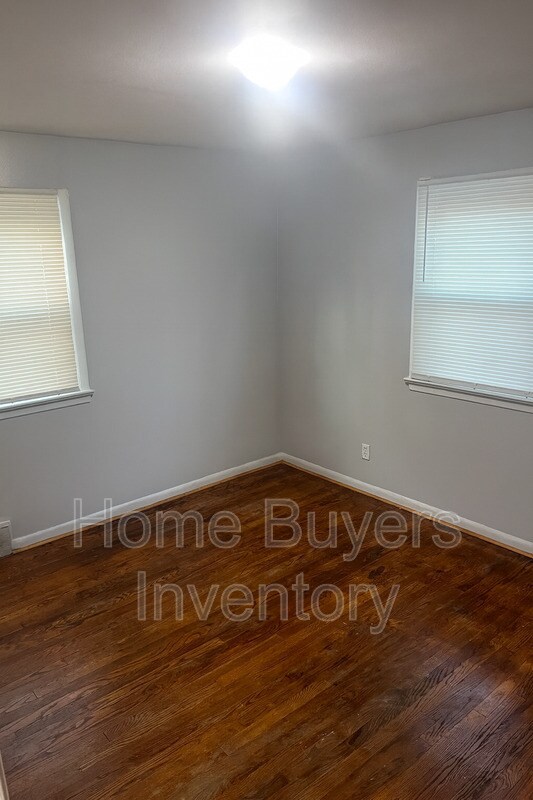 Foto del edificio - 2235 Ridgelawn Ave