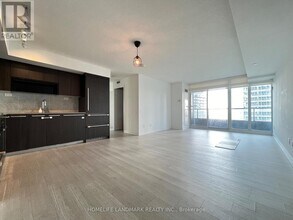 Building Photo - 70-2670 Queens Wharf Rd