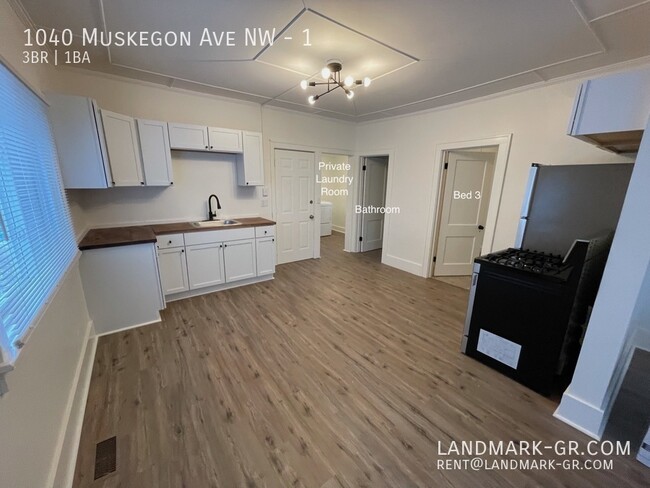 Building Photo - 1040 Muskegon Ave NW