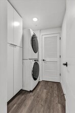 Building Photo - Leawood Village Apartments