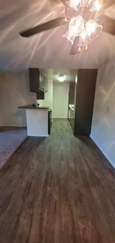Building Photo - 10640 Colima Rd