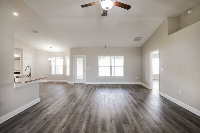 Foto del edificio - 506 W Leah Ct