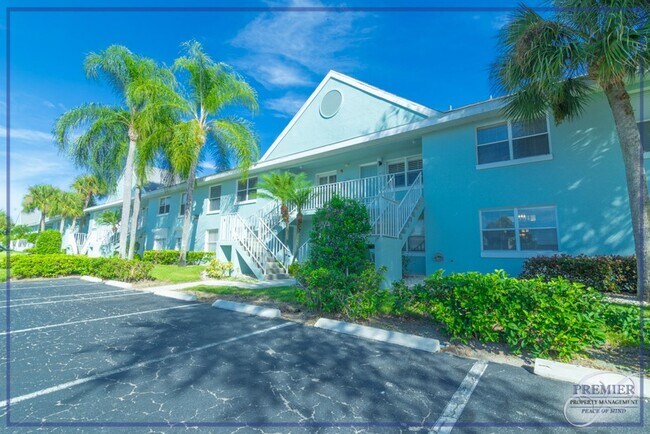 Foto del edificio - ***NORTH NAPLES***PIPER'S POINTE***ANNUAL*...