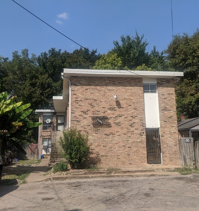 Primary Photo - Renovated Apartment Near Rhodes College!