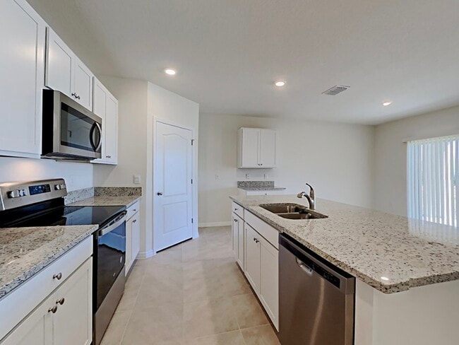 Foto del edificio - 9678 Black Walnut Dr