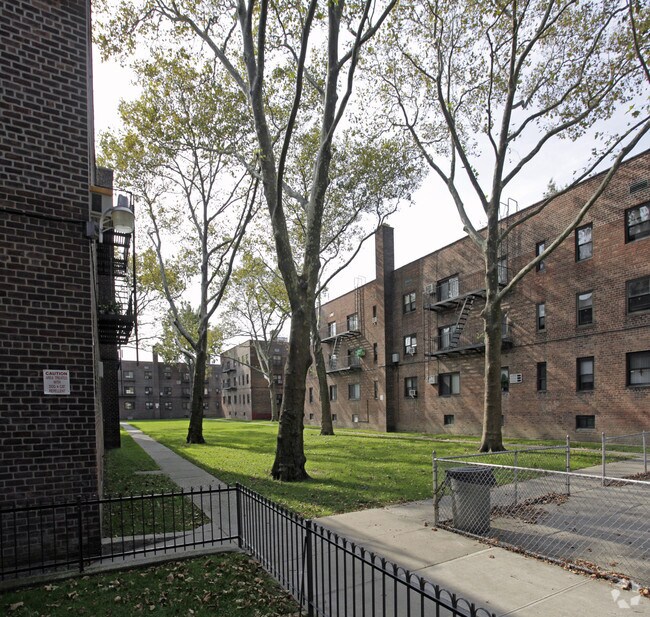 Bayview Owners Corp. 242304 Bay 17th St Brooklyn, NY Apartments