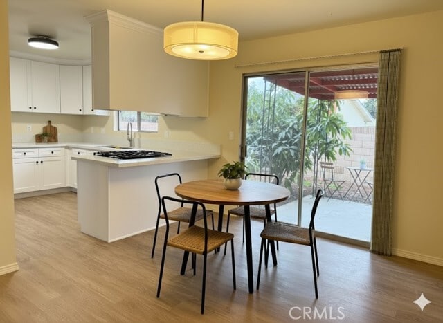 Foto del edificio - 8347 Sierra Bonita Ave