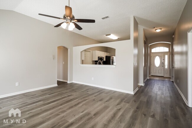 Foto del edificio - 3225 Button Wood Dr