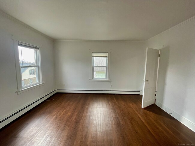 Building Photo - 14 Berrian Pl