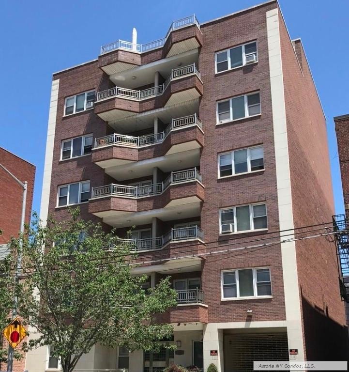Primary Photo - 2311 31st Ave