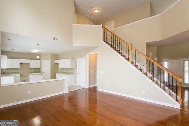 Foto del edificio - 3180 Elmendorf Dr NW