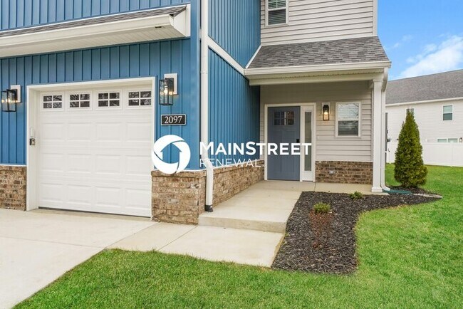 Building Photo - 3 Bedroom Pet-Friendly Home in Jeffersonville, IN with Main Street Renewal