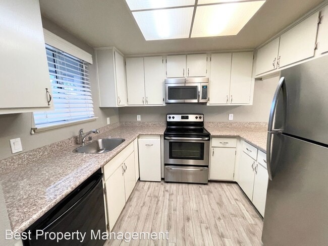 Building Photo - 2 br, 2 bath House - 1446 Chateau Cmn #206