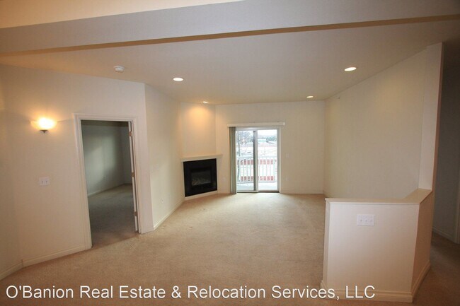 Building Photo - 2 br, 2 bath House - 6942 Meadow St. #303