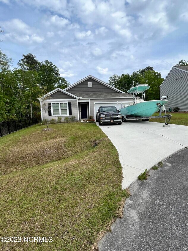 421 High Ridge Ct, Sneads Ferry, NC 28460 House Rental in Sneads